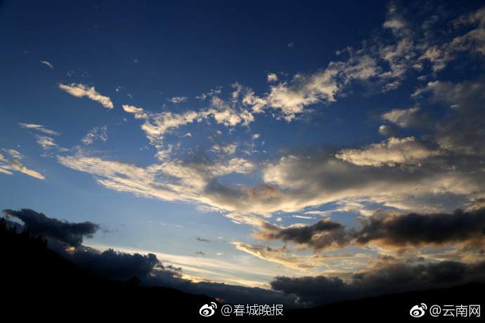 A tech company released a new tablet with a detachable keyboard for work and entertainment