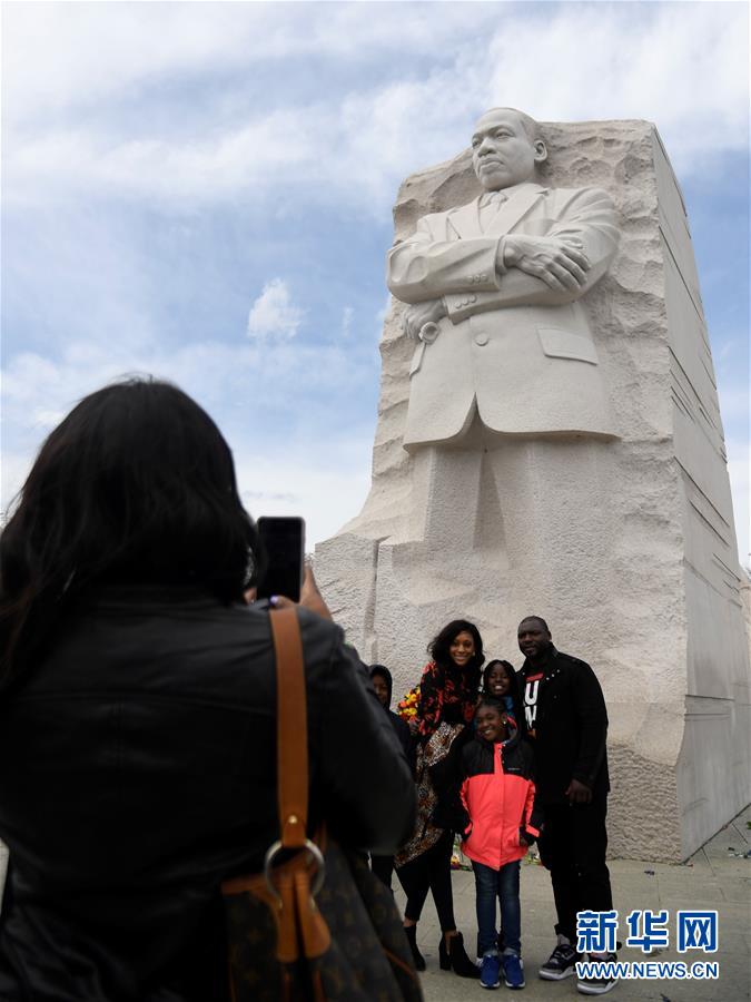 Scientists study effects of organic and chemical fertilizers on soil health