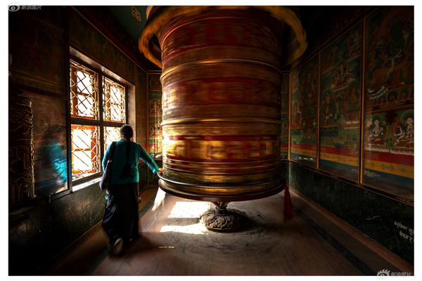 A cyclist broke the national record for the 50-kilometer race by 1.5 minutes