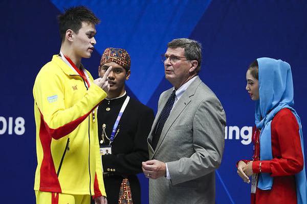 A celebrity chef opened a cooking school where students learn to make gourmet meals