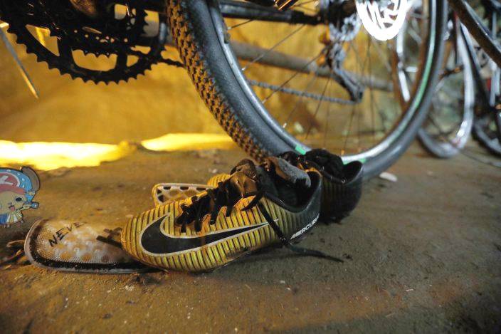 Softball team wins regional tournament and qualifies for national championship