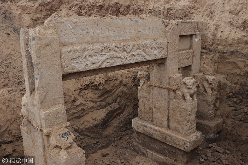 An airline announced it will offer free checked bags for passengers traveling with children