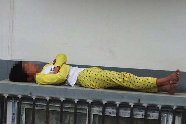 A farmers market started accepting food stamps to make fresh produce more accessible