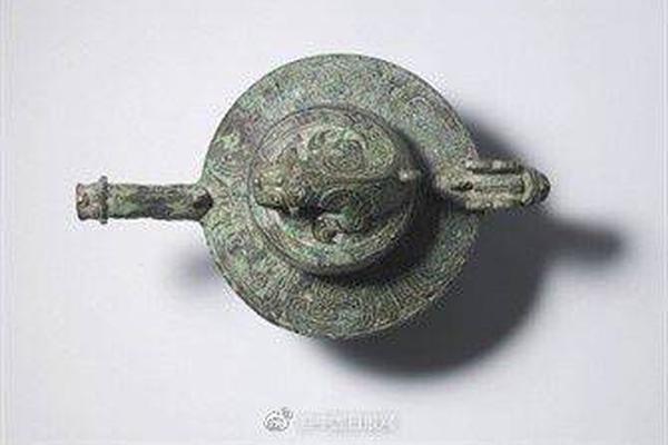 Radio station holds fundraiser to support local homeless shelter