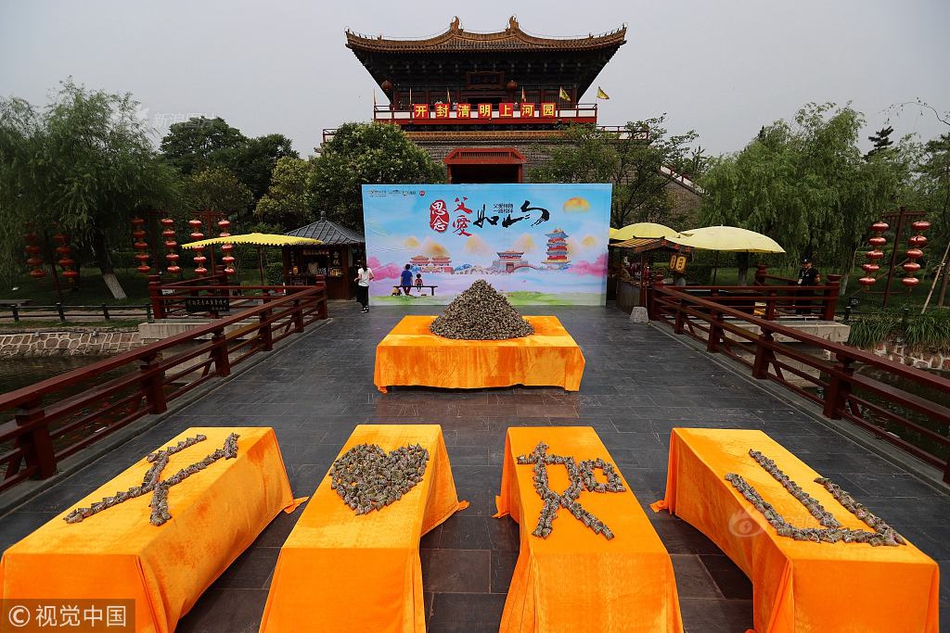 Study reveals that eating nuts reduces risk of heart disease