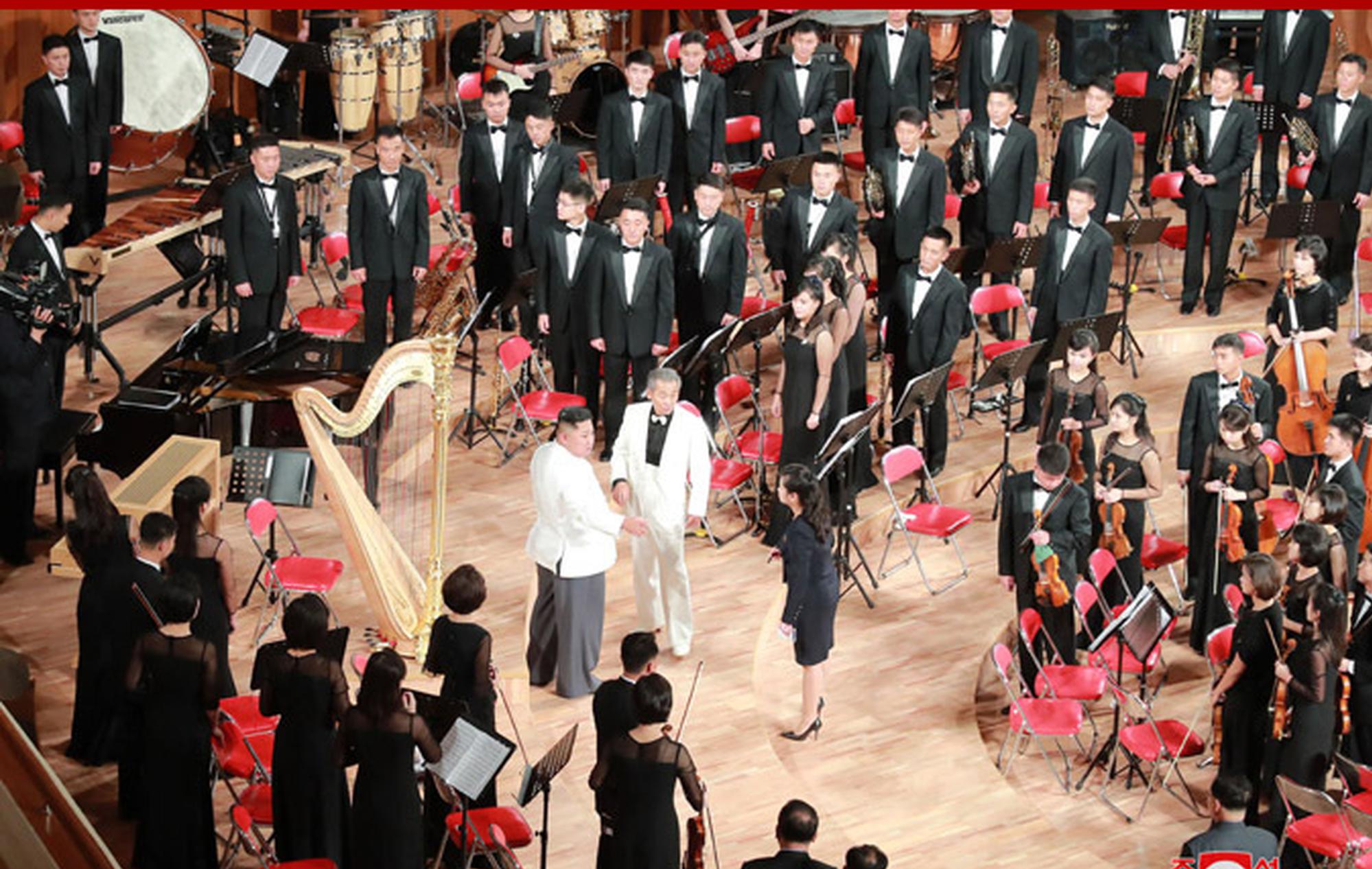 A research study showed that eating nuts regularly may reduce the risk of heart disease