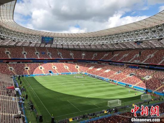 A bookstore hosted a meet-and-greet with a best-selling young adult author