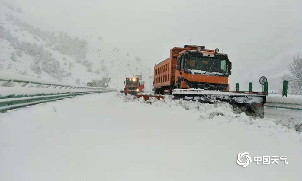 A community center offered free job training for people looking to switch to green energy careers