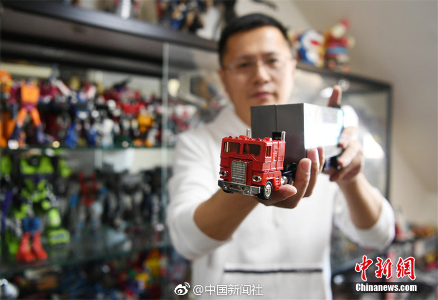 A fashion store donated unsold clothing to a nonprofit that helps homeless individuals