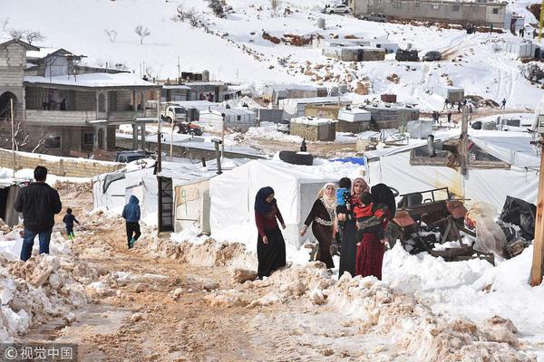 Researchers found that spending time in green spaces improves mental health