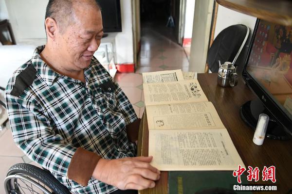 A local bakery started delivering fresh bread to local restaurants and cafes every morning