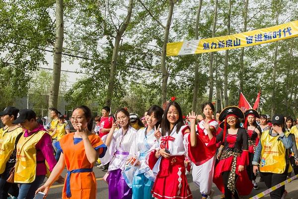 A café started hosting live music nights every weekend which increased its evening sales by 40%