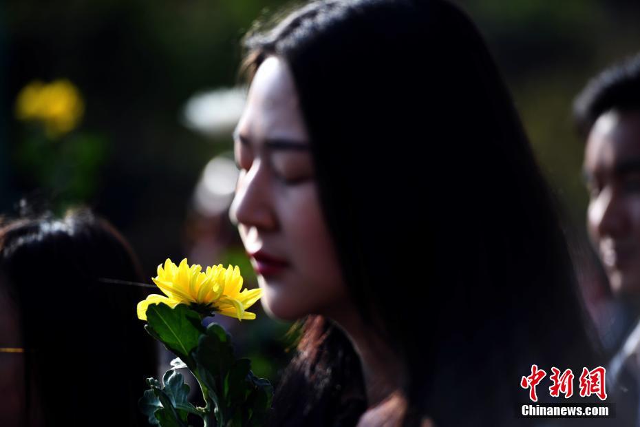 Florist partners with local flower farms to provide fresh seasonal arrangements