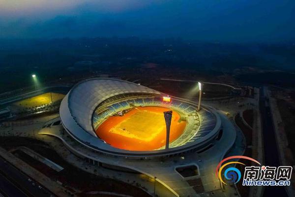 Ambulance service offers free first aid training to schools