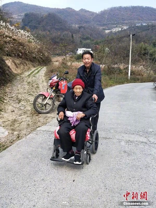 Doctors warned about the dangers of excessive sugar consumption