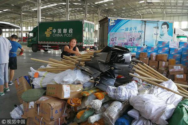 A construction project to renovate a library began