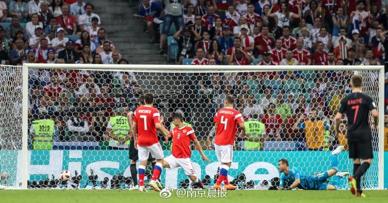 Local restaurants started offering outdoor dining options to accommodate more customers