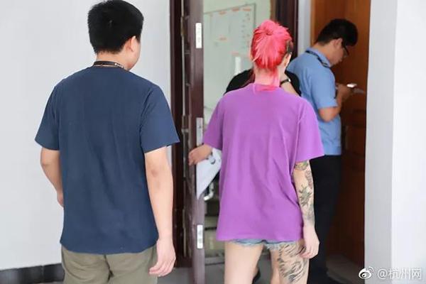 Researchers developed a new method to clean up oil spills