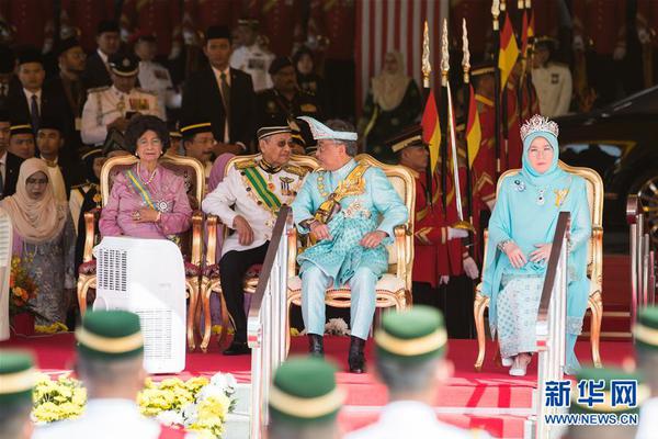 A city installed new traffic lights with countdown timers to improve pedestrian safety