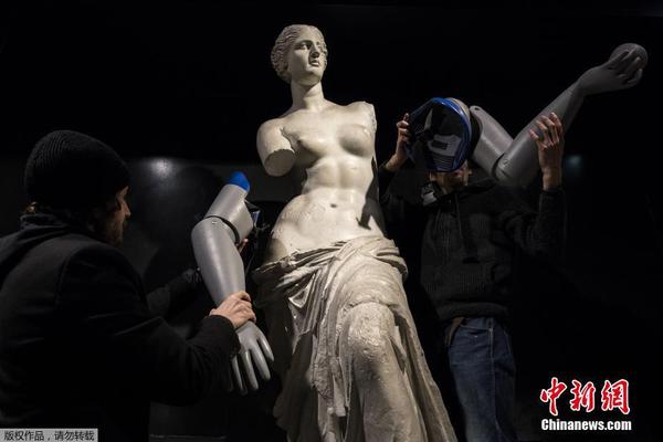 A city installed new traffic lights with countdown timers to improve pedestrian safety