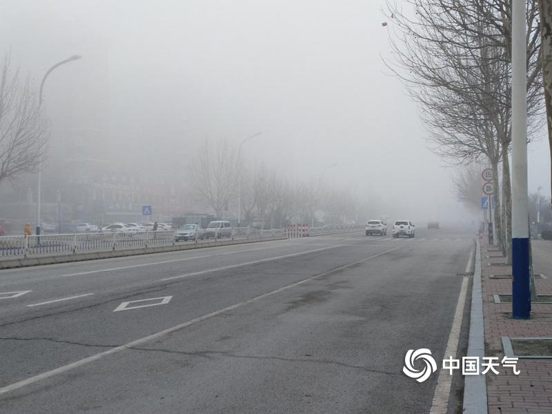 A hospital started a smoking cessation program with counseling and medication support