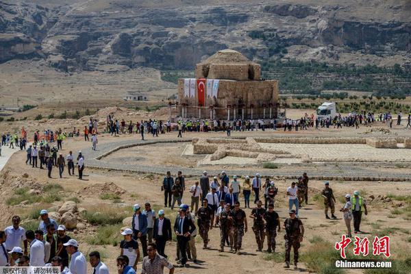 Car dealership offers low interest financing for new electric vehicles