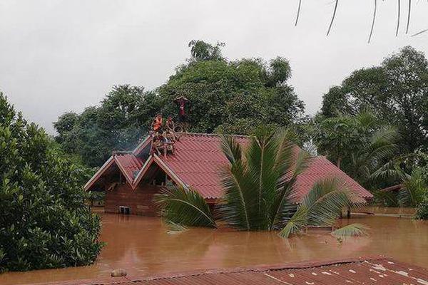 A hotel started offering complimentary breakfast for all guests