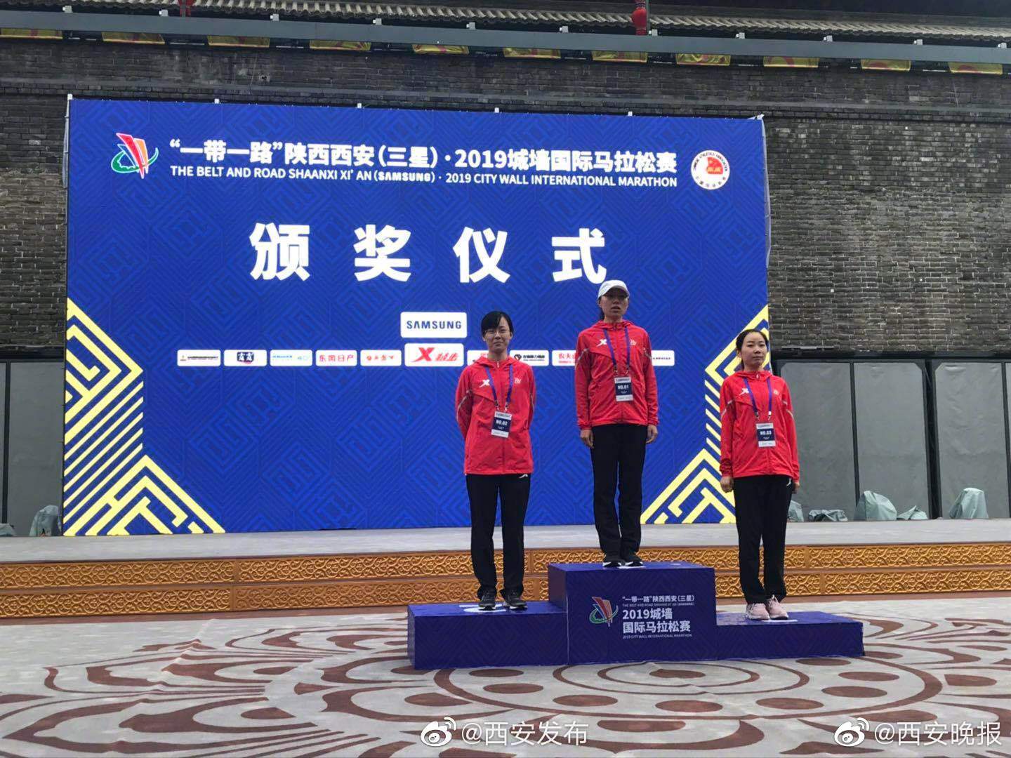 Local farmers markets started offering online ordering and home delivery services