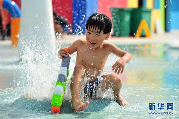 Paramedics receive new life saving equipment to improve emergency response