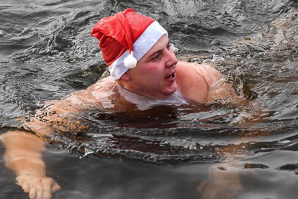 A new restaurant specializing in vegan sushi opened to positive reviews