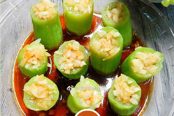 A tech company released a new tablet with a detachable keyboard for work and entertainment