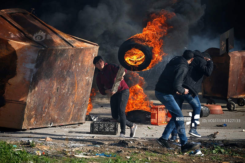 A heatwave in the southwest pushed temperatures to over 100 degrees for five consecutive days