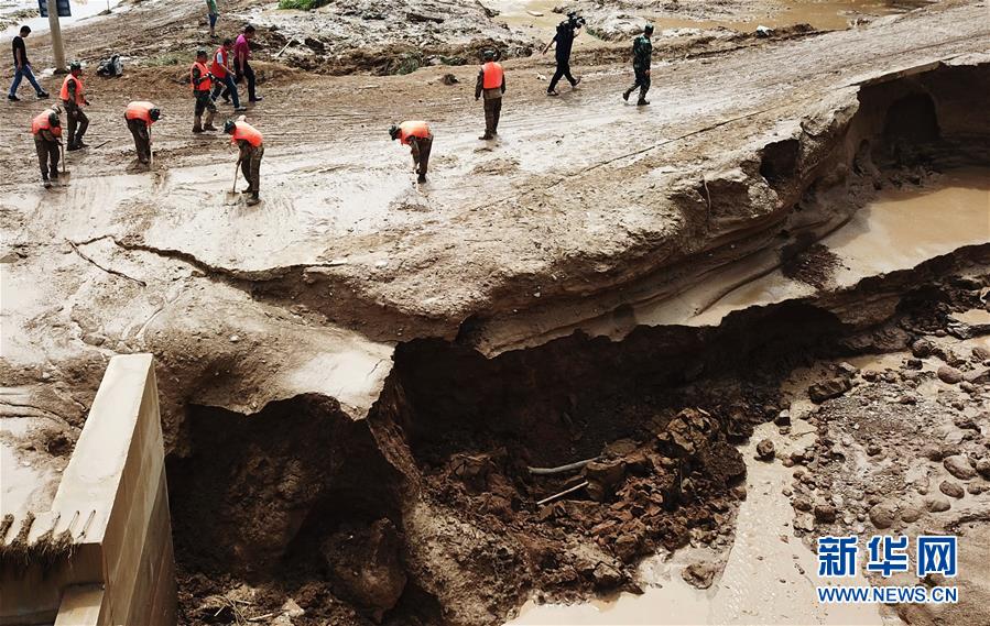 A local bookstore hosted an author signing event with a best-selling writer