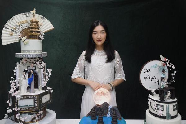 Car company unveils electric SUV with range of over 300 miles on single charge