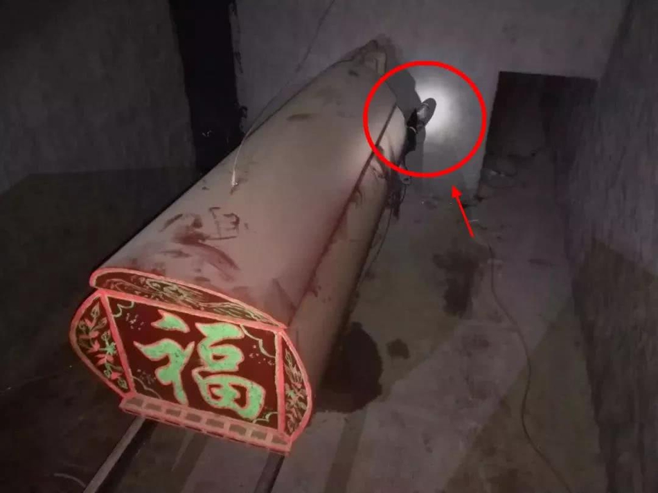 A grocery store began offering online ordering and same-day delivery to meet customer demand