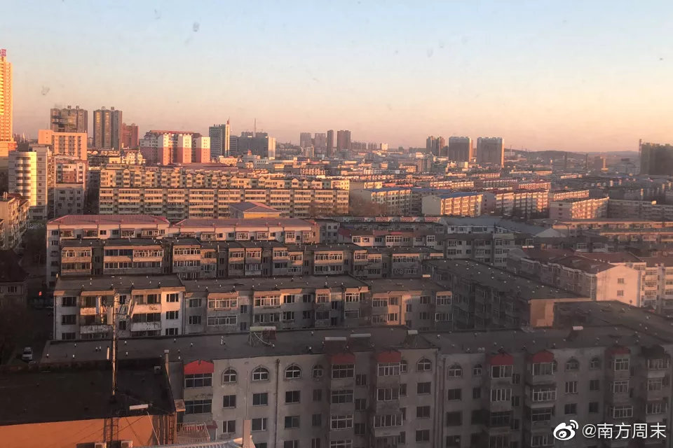 A hospital successfully performed a double-lung transplant on a patient with a rare lung disease