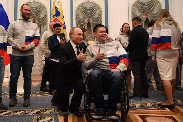 A software company partnered with a school district to provide free coding classes for students