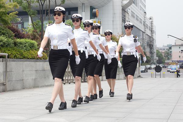 A hospital launched a program to help people quit smoking with free counseling and medication