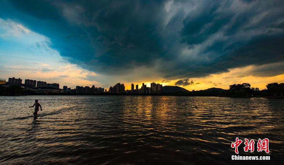 Weather conditions increased the risk of wildfires in the west