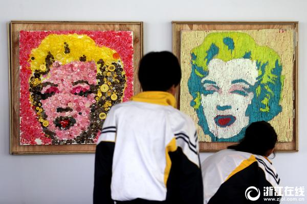 A coffee shop hosted a live jazz night every Friday that featured local musicians