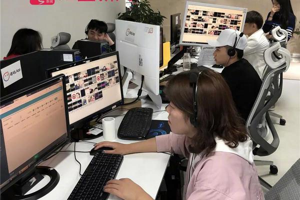 Retail chain expands curbside pickup service to 500 more stores nationwide