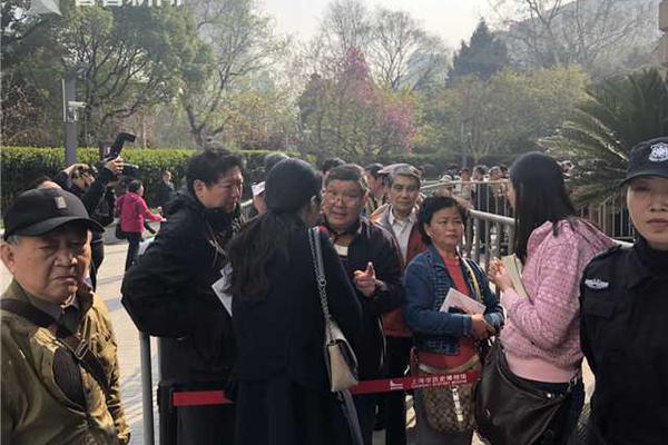 A new study showed that getting enough sleep can improve academic performance in students