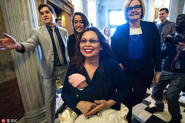 A library added a makerspace with 3D printers and craft supplies for community use