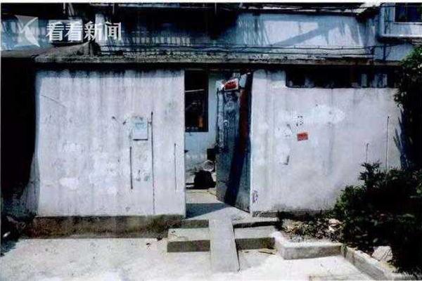 Major retailers announced plans to extend holiday sales to meet high consumer demand