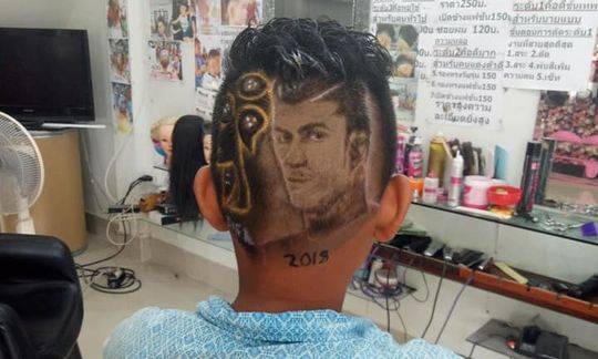 Newspaper reports success of local farmers market in supporting small family farms