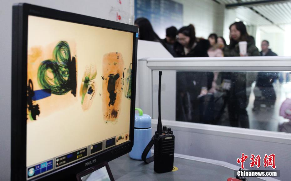 A bookstore started a program to read to children at local daycares