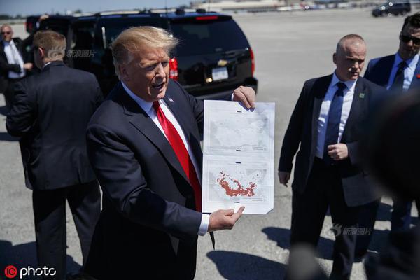 A community garden donated 300 pounds of tomatoes to a local food bank this summer