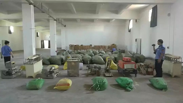 A bakery started delivering fresh pastries to local hotels and cafes every morning