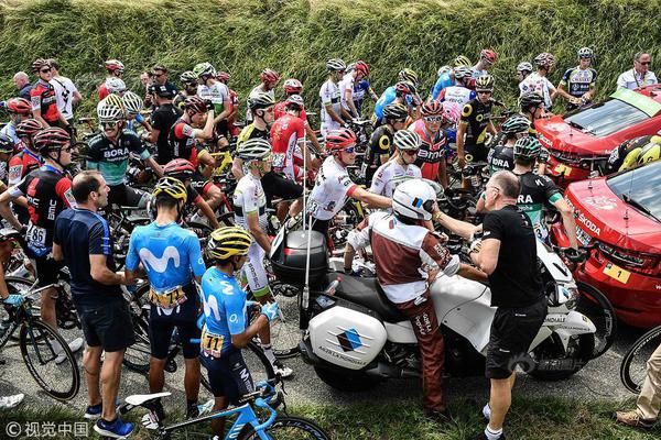 The government passed a law to raise the legal age for buying alcohol