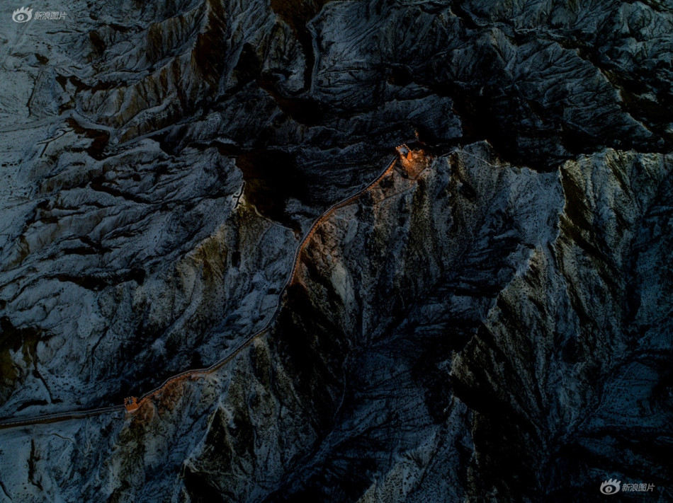 A charity organization started a program to help homeless people find stable housing and jobs